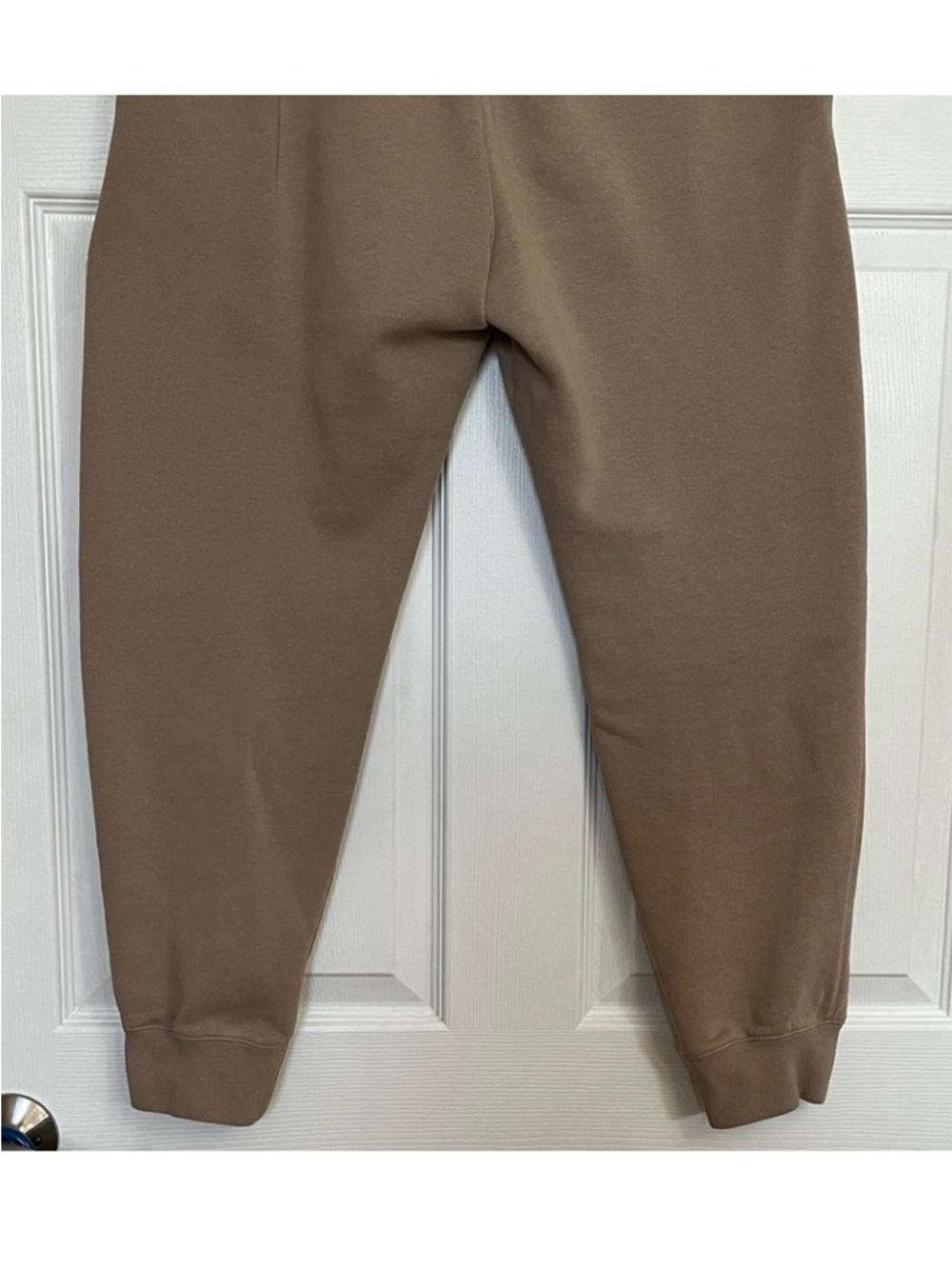 Nike Men’s Khaki Joggers - Size M Sweatpants - Athletic Fit - Picture 9 of 14